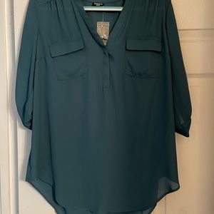Torrid georgette Harper tunic top in beautiful teal.  Size 00 NWT!